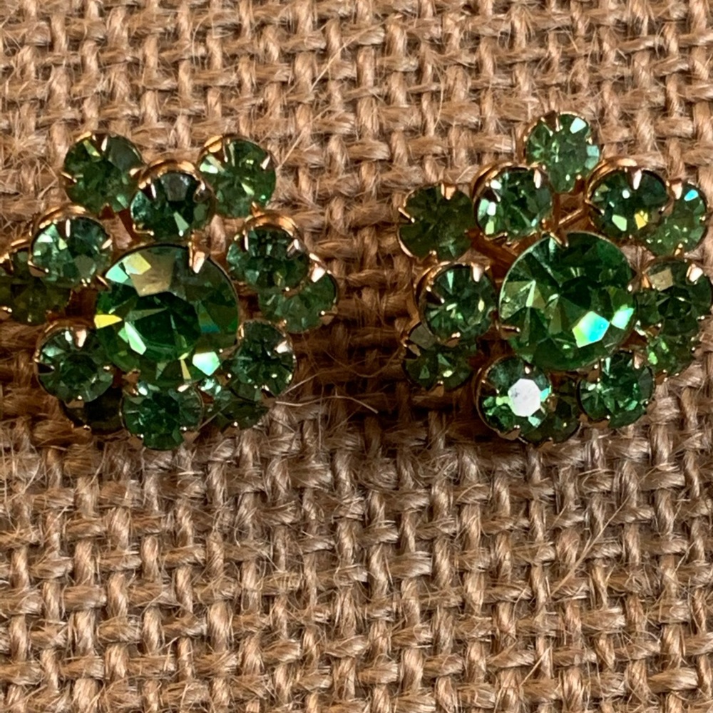 Set of two lime green brooch’s